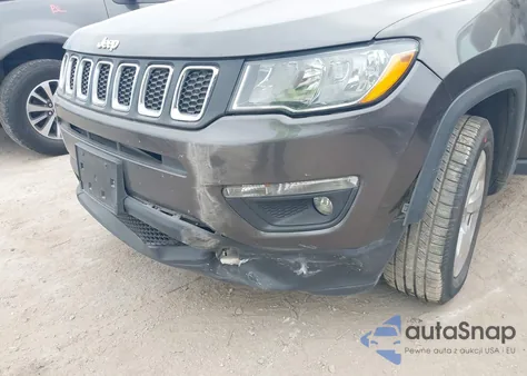 2018 Jeep Compass Latitude 4X4 from USA, damaged, VIN 3C4NJDBB2JT155243